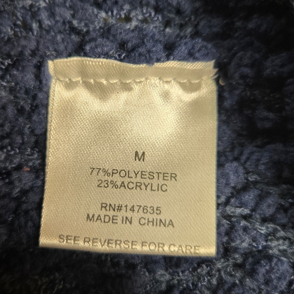 Romeo & Juliet Navy Boucle Chenille Turtleneck Poncho Cape Sweater Size Medium - Picture 7 of 9